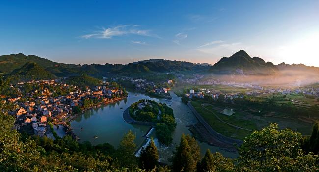 边城全景.jpg